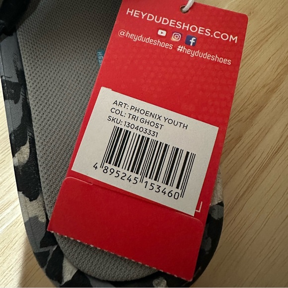 Hey Dude Sox Collection Phoenix Youth Tri Ghost Gray Camo Slides Size K11 - Picture 3 of 4